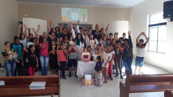 FASIPE Primavera do Leste realizou o Projeto Desbravando a Higiene Oral 